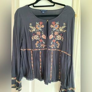 American Eagle Top Size Large